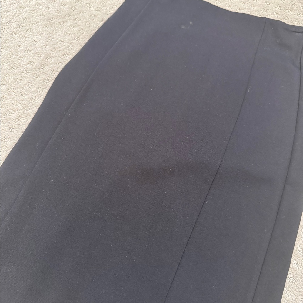 Ann Taylor Seamed Pencil Skirt in Seasonless Stretch - Picture 3 of 4